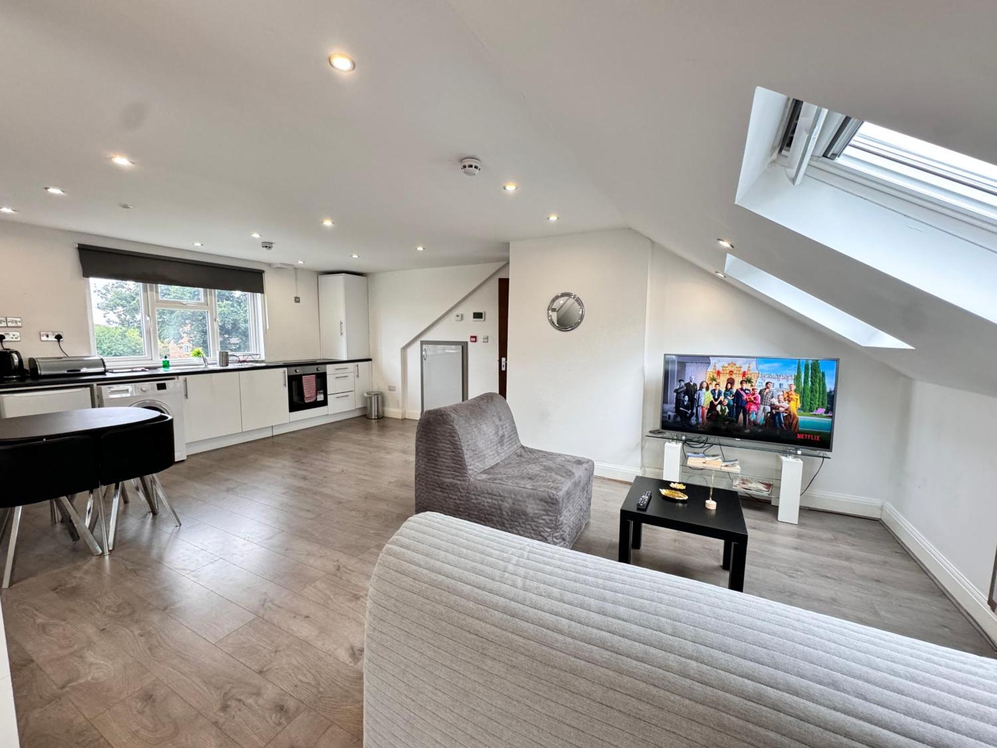 Hatton Apartments Heathrow Airport- Free Parking-Free Underground To And From Heathrow Airport Hatton Cross See Picture-See London Fast Hatton Cross To Central London 30Min 외부 사진